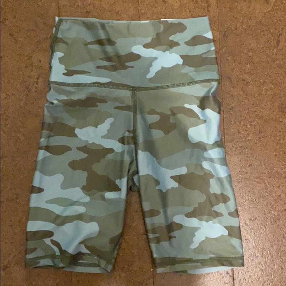 aerie Move Bike Shorts
